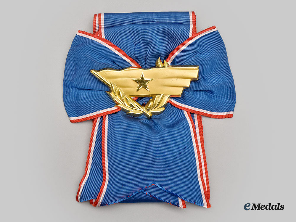 yugoslavia,_socialist_federal_republic._an_order_of_the_yugoslav_flag,_i_class_set,_cased_l22_mnc0795_751