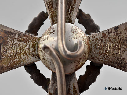 austria,_imperial._an_honour_decoration_of_the_red_cross,_officer’s_cross_with_war_decoration,_c.1915_l22_mnc0814_908