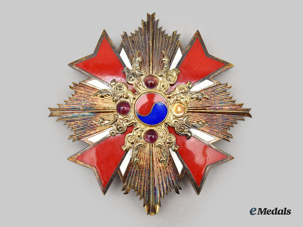 korea,_republic._an_order_of_diplomatic_service_merit,_grand_gwanghwa,_german_ambassador_to_korea1984_l22_mnc0887_690