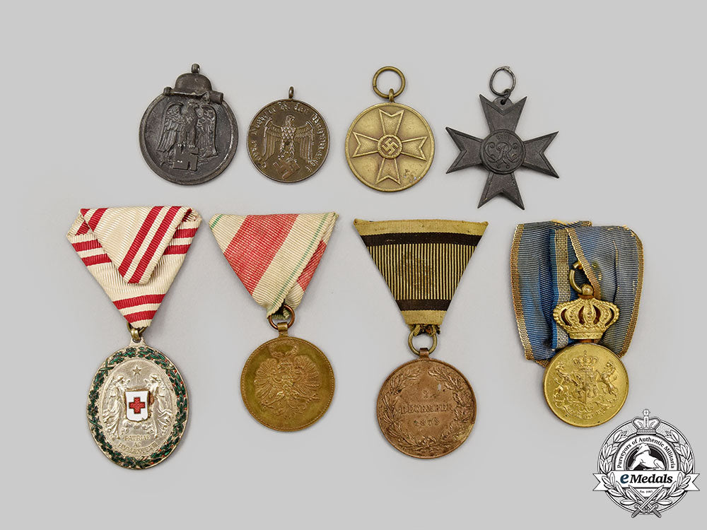 international._a_mixed_lot_of_medals_l22_mnc0910_467