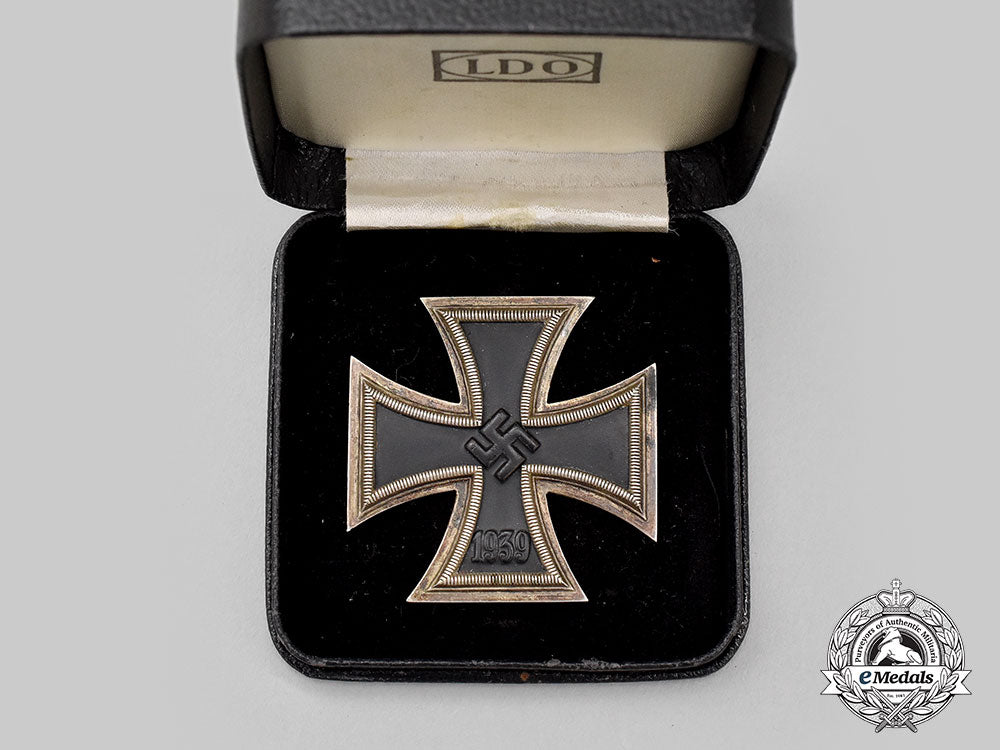 germany,_wehrmacht._a1939_iron_cross_i_class,_with_case,_by_alois_rettenmaier_l22_mnc0923_430