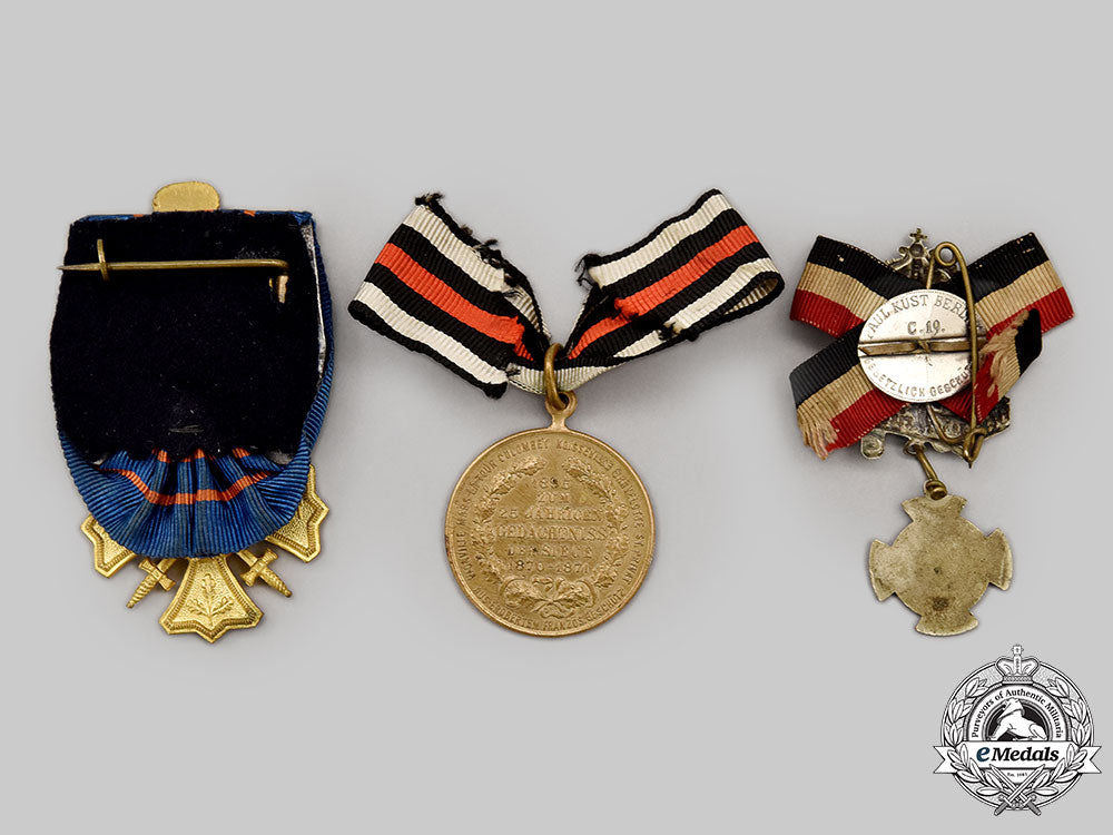 germany._a_mixed_lot_of_decorations_l22_mnc0928_371