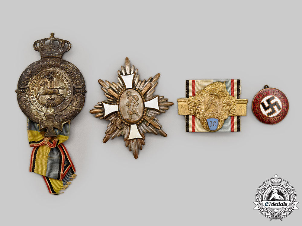 germany._a_mixed_lot_of_badges_l22_mnc0931_373
