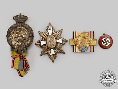germany._a_mixed_lot_of_badges_l22_mnc0931_373