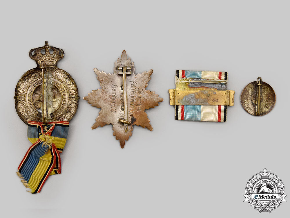 germany._a_mixed_lot_of_badges_l22_mnc0932_374