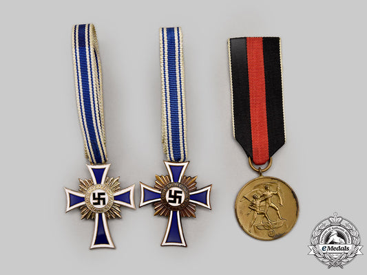 germany,_third_reich._a_mixed_lot_of_decorations_l22_mnc0940_379