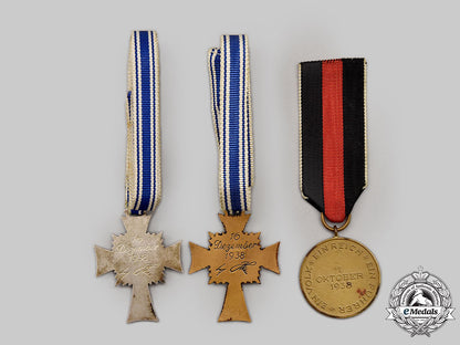 germany,_third_reich._a_mixed_lot_of_decorations_l22_mnc0942_380