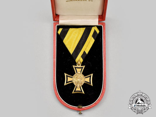 austria,_imperial._an_officer's_long_service_decoration_for35/40_years,_by_zimbler,_wein_l22_mnc1064_514_1_1