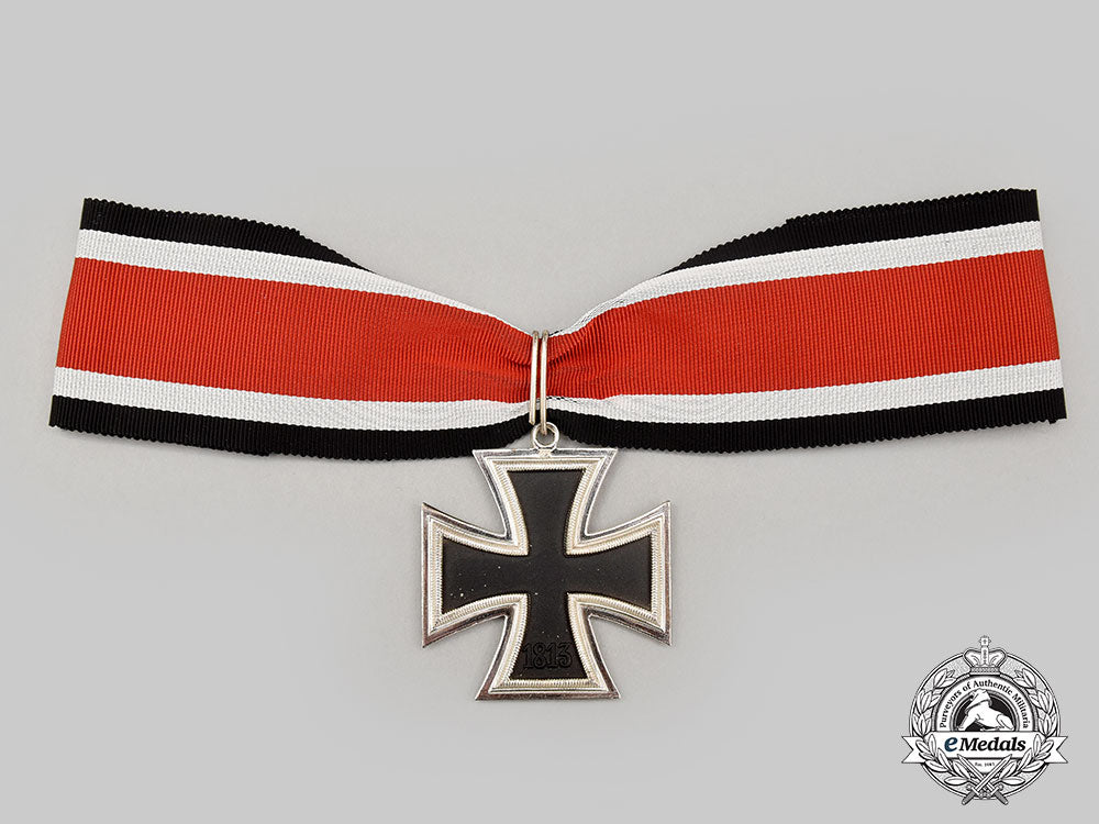 germany,_federal_republic._a_knight’s_cross_of_the_iron_cross,_postwar_veteran’s_example_with_case,_c.1950_l22_mnc1086_521