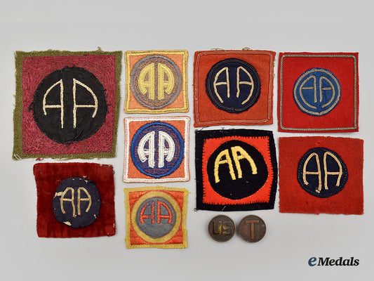 united_states._nine_first_war_aef82_nd_infantry_division("_all_american")_patches_and_two_collar_disks_l22_mnc1122_010