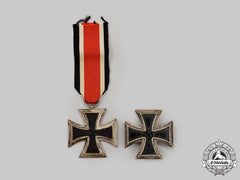 Germany, Wehrmacht. A Pair Of 1939 Iron Crosses