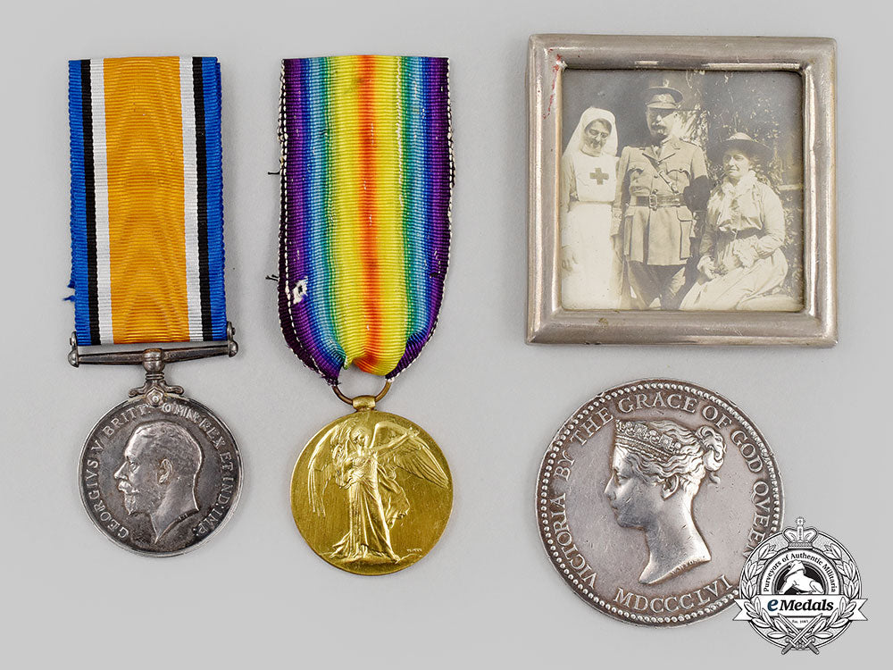 canada,_cef._a_first_war_group_to_lieutenant_thomas_trevaille-_williams_l22_mnc1167_557