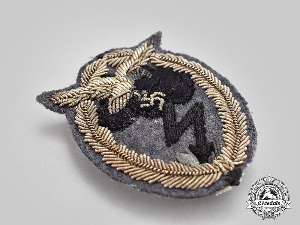 germany,_luftwaffe._a_rare_ground_assault_badge,_officers_cloth_version_l22_mnc1323_920