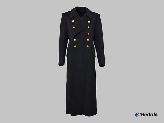 germany,_kriegsmarine._a_greatcoat_belonging_to_u-_boat_ace_and_knight’s_cross_recipient_helmut_witte_l22_mnc1368_252_1