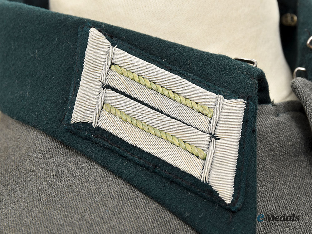 germany,_heer._a_panzergrenadier-_regiment108_hauptmann’s_service_tunic_l22_mnc1403_282