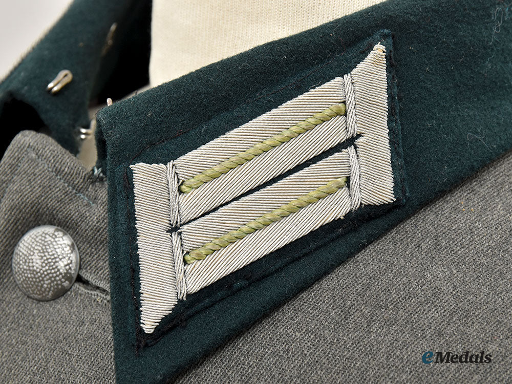 germany,_heer._a_panzergrenadier-_regiment108_hauptmann’s_service_tunic_l22_mnc1404_283