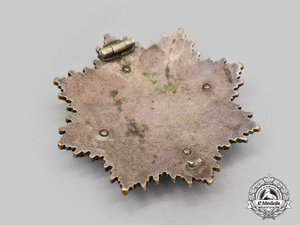 germany,_wehrmacht._a_german_cross_in_silver,_by_deschler&_sohn_l22_mnc1442_705