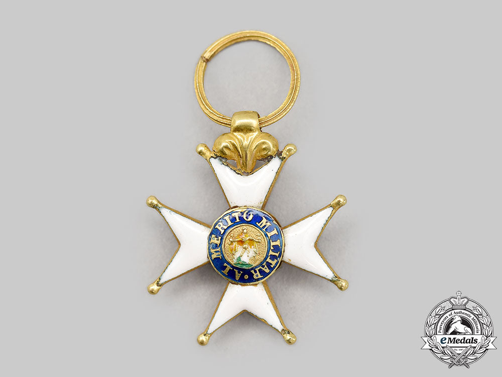 spain,_kingdom._a_royal_and_military_order_of_st_ferdinand_in_gold,_reduced_size,_c.1825_l22_mnc1453_662_1_1