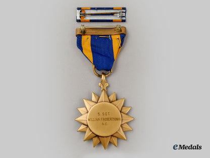 united_states._a_dfc&_air_medal_group,_killed_while_on_a_courier_mission_in_new_guinea,_on_july28,1944_l22_mnc1483_101_1