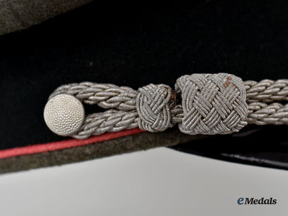 germany,_heer._an_armoured_officer’s_visor_cap_l22_mnc1513_118