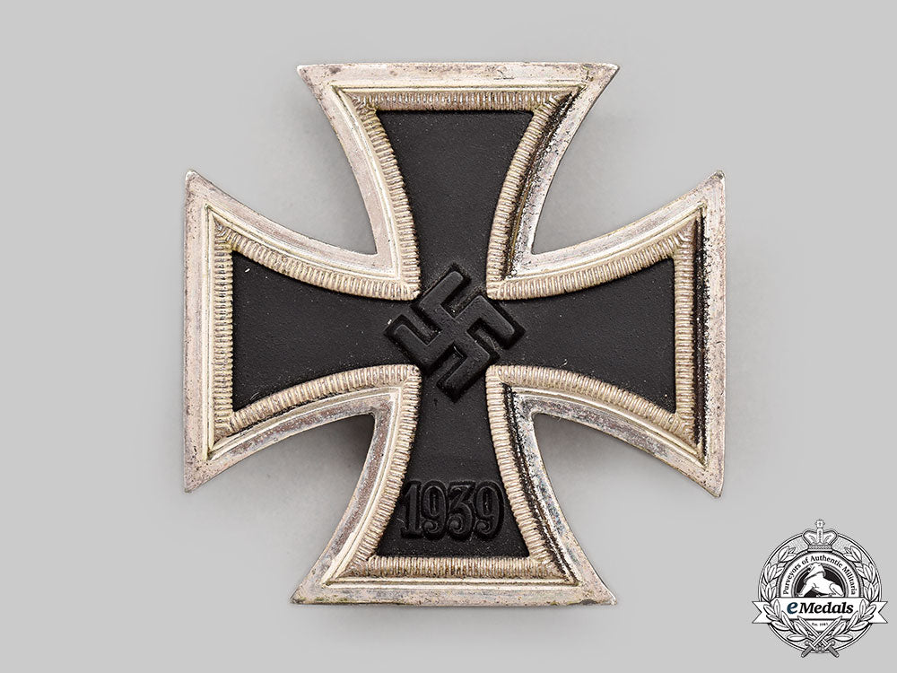 germany,_wehrmacht._a1939_iron_cross_i_class,_with_case,_by_steinhauer&_lück_l22_mnc1527_695