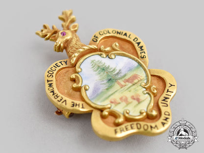 united_states._a_gold_vermont_society_of_colonial_dames,_freedom_and_unity_pin_l22_mnc1530_108