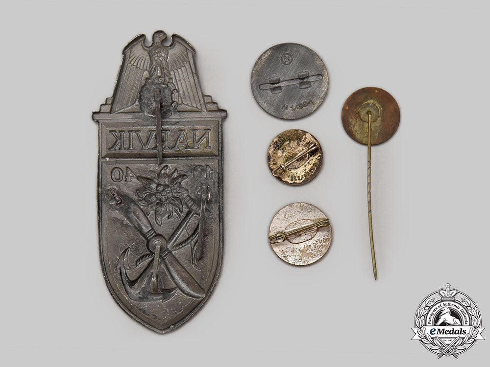 germany,_third_reich._a_mixed_lot_of_badges_and_decorations_l22_mnc1597_666