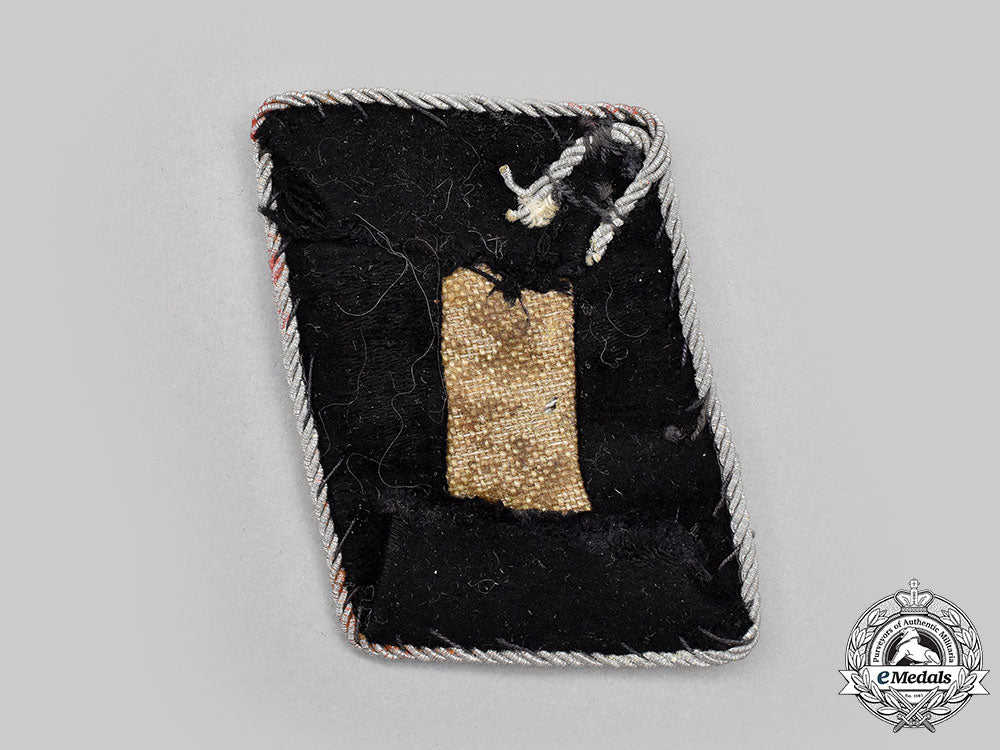 germany,_ss._a_waffen-_ss_officer’s_runic_collar_tab_l22_mnc1611_818