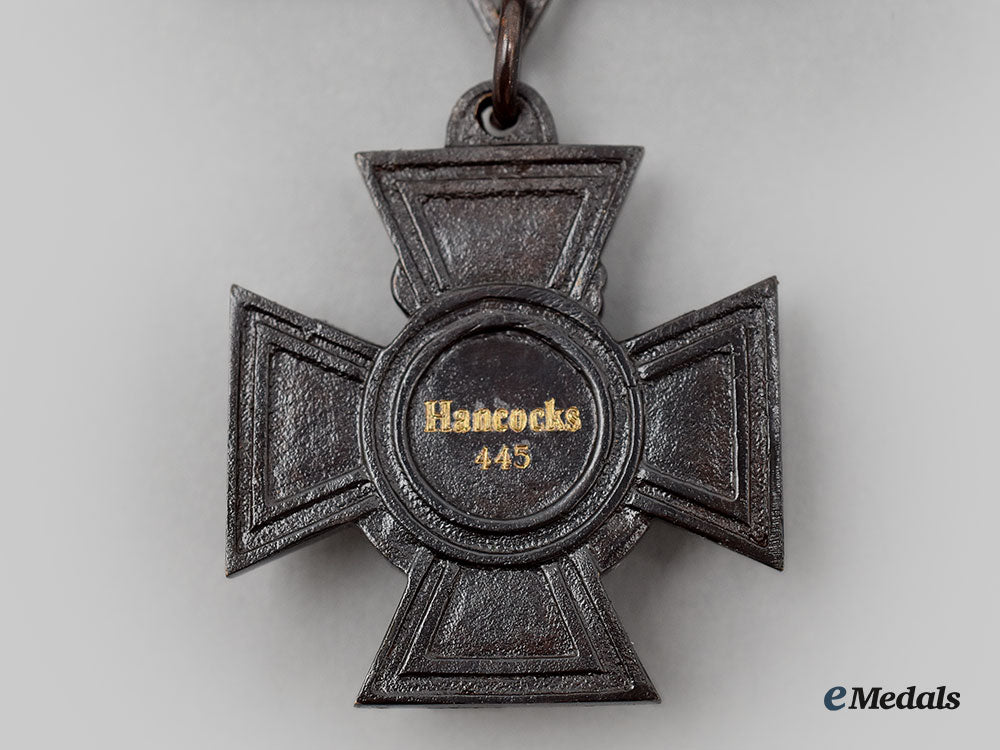 united_kingdom._a_limited_edition_replica_victoria_cross_by_hancocks&_co._of_london,_number445_of1352_l22_mnc1643_186_1
