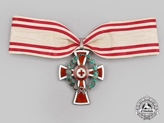 austria,_imperial._an_honour_decoration_of_the_red_cross,_i_class_cross_with_war_decoration_l22_mnc1649_158