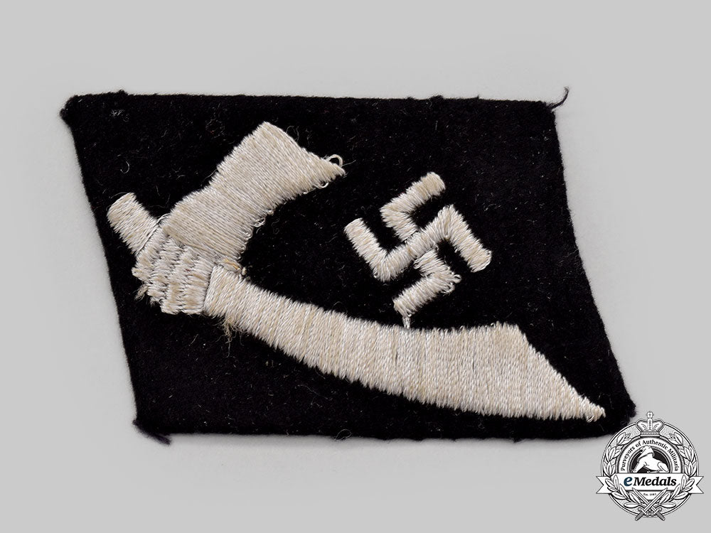 germany,_ss._a13_th_waffen_mountain_division_of_the_ss_handschar(1_st_croatian)_volunteer’s_collar_tab_l22_mnc1653_739