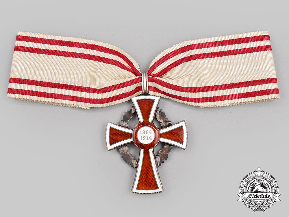 austria,_imperial._an_honour_decoration_of_the_red_cross,_i_class_cross_with_war_decoration_l22_mnc1654_159