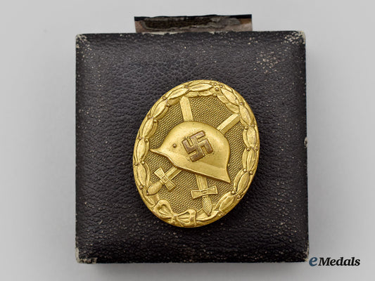 germany,_wehrmacht._a_gold_grade_wound_badge,_with_case_l22_mnc1695_209