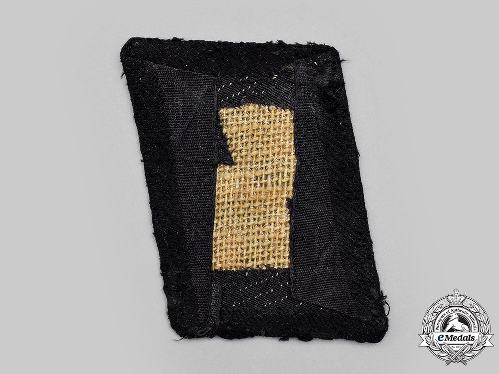 germany,_ss._a_rare_waffen-_ss_flat_wire_nco’s_runic_collar_tab_l22_mnc1698_856