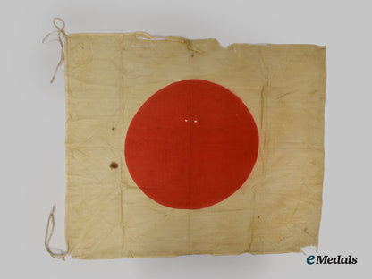japan,_empire._a_lot_of_four_cloth_flags&_insignia_l22_mnc1700_458_1