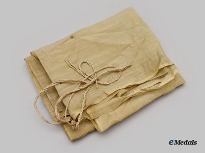 japan,_empire._a_lot_of_four_cloth_flags&_insignia_l22_mnc1701_459_1