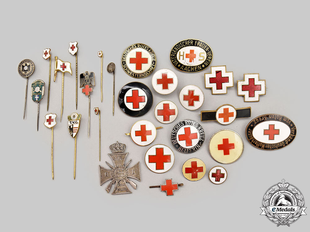 germany._a_mixed_lot_of_german_red_cross_and_marksmanship_badges_l22_mnc1742_717