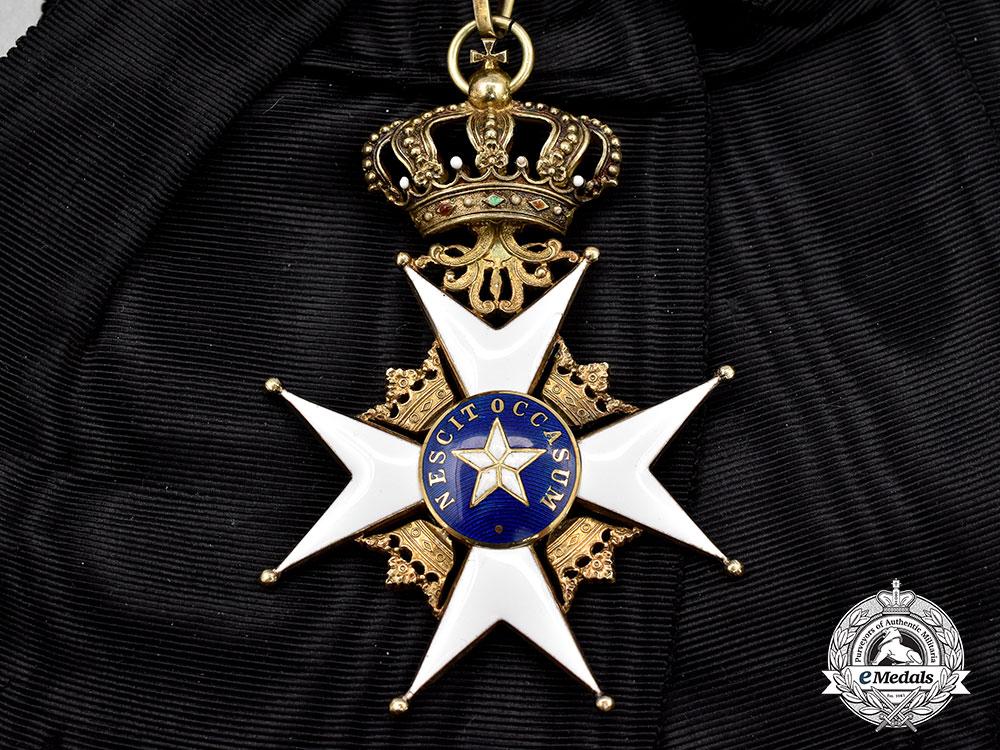 sweden,_kingdom._an_order_of_the_north_star,_grand_cross_by_carlman_to_ambassador_augusto_potier,_c.1960_l22_mnc1747_858_1_1_1_1