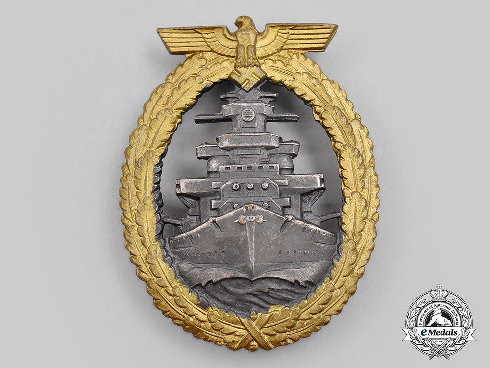 germany,_kriegsmarine._a_high_sea_fleet_war_badge,_by_schwerin_l22_mnc1756_207
