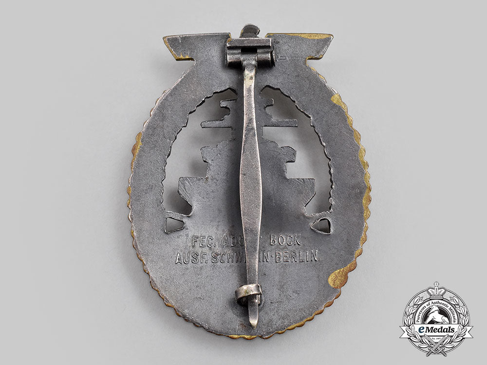 germany,_kriegsmarine._a_high_sea_fleet_war_badge,_by_schwerin_l22_mnc1758_208