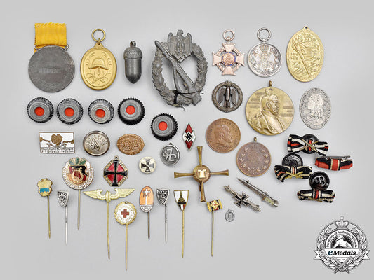 germany._a_mixed_lot_of_decorations_and_insignia_l22_mnc1762_887_1