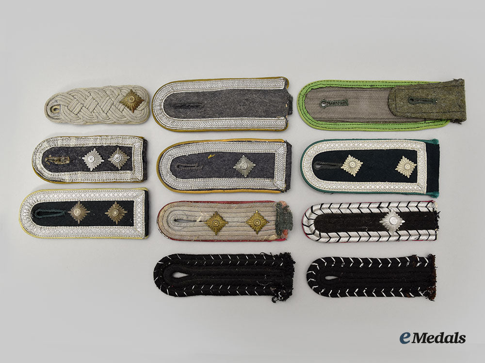 germany,_third_reich._a_mixed_lot_of_shoulder_straps_and_boards_l22_mnc1767_252