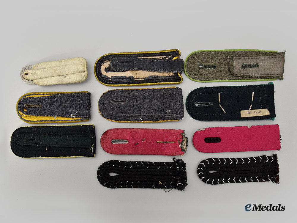 germany,_third_reich._a_mixed_lot_of_shoulder_straps_and_boards_l22_mnc1770_253