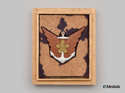 japan,_empire._a_lot_of_medals_and_insignia_l22_mnc1778_574