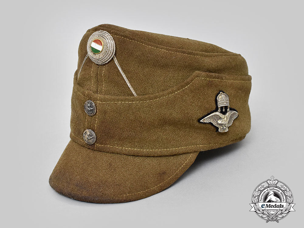 hungary,_regency._an_air_force_nco's_tunic&_cap_l22_mnc1785_871
