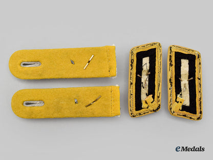 germany,_heer._a_lot_of_armoured_reconnaissance_oberleutnant_uniform_insignia_l22_mnc1814_268