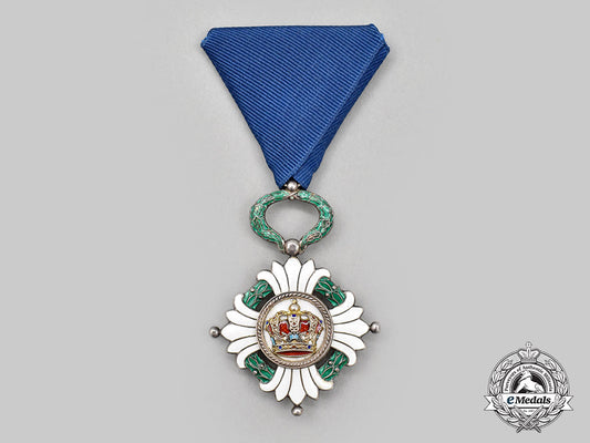 yugoslavia,_kingdom._an_order_of_the_yugoslav_crown,_v_class_knight,_type_ii_with_laurel_wreath,_c.1945_l22_mnc1819_911_1_1