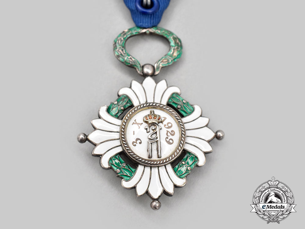 yugoslavia,_kingdom._an_order_of_the_yugoslav_crown,_v_class_knight,_type_ii_with_laurel_wreath,_c.1945_l22_mnc1823_914_1_1