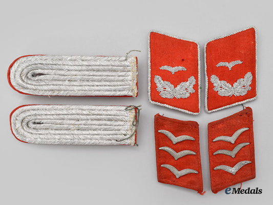 germany,_luftwaffe._a_mixed_lot_of_uniform_insignia_l22_mnc1828_277_1