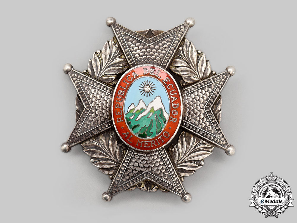ecuador,_republic._a_national_order_of_merit,_i_class_grand_cross_star,_c.1955_l22_mnc1848_826_1_1_1